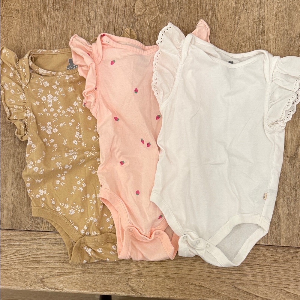 GAP Baby Bodysuits Set of 3 Size 18-24 Months
